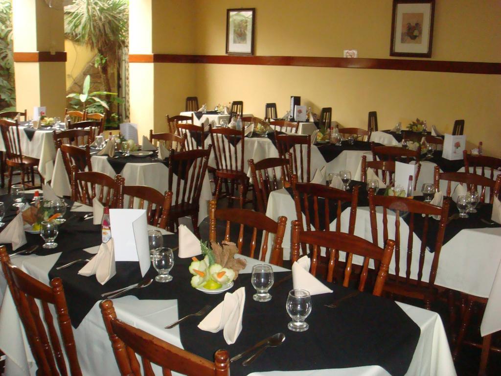 Hotel Lopes Caxambu Exterior photo